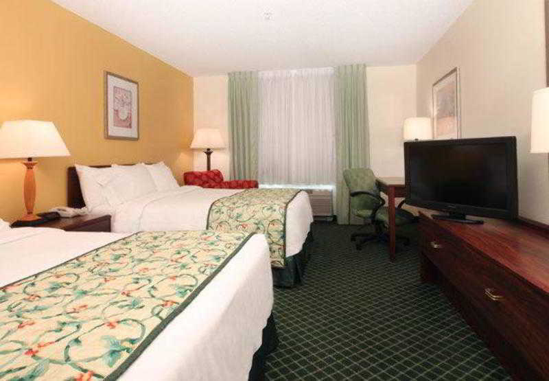 Fairfield Inn Erie Millcreek Mall Eksteriør billede