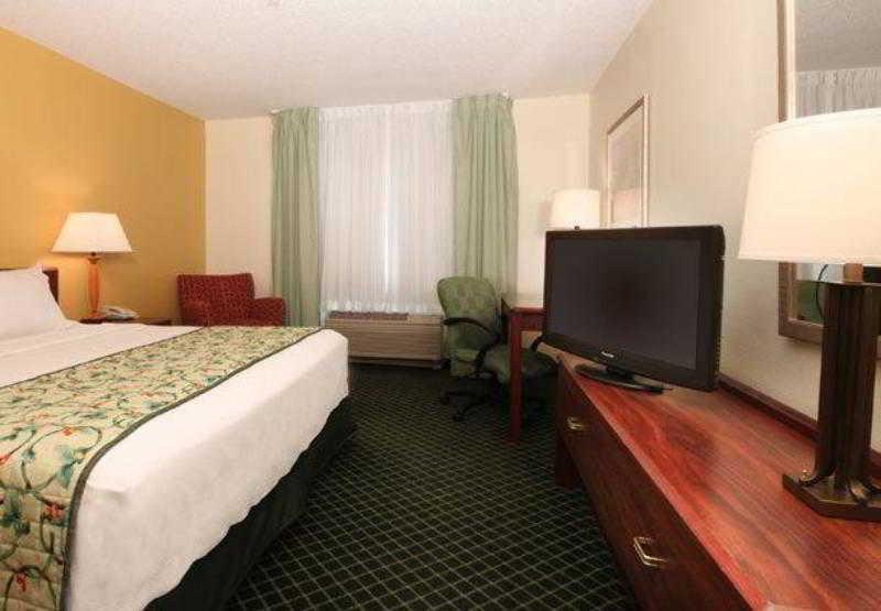 Fairfield Inn Erie Millcreek Mall Værelse billede